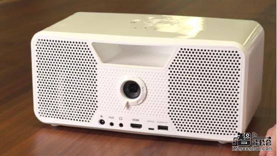 妙！把便携投影仪与蓝牙音箱合在一起 智能公会