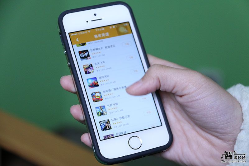 重新定义手游新玩法 这个手柄燃起了我的游戏欲 智能公会