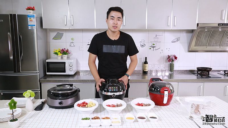 年轻人的私家保姆 2016最热三款炒菜机横向评测 智能公会