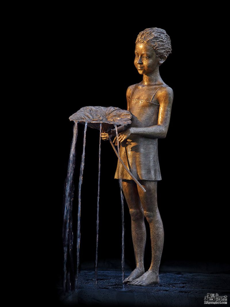 诚会玩的波兰雕塑家 将水元素与青铜完美的结合 智能公会