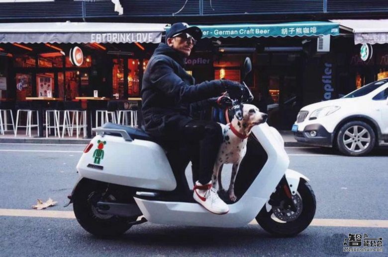 小牛1亿公里纪念版，京东火爆开抢 智能公会