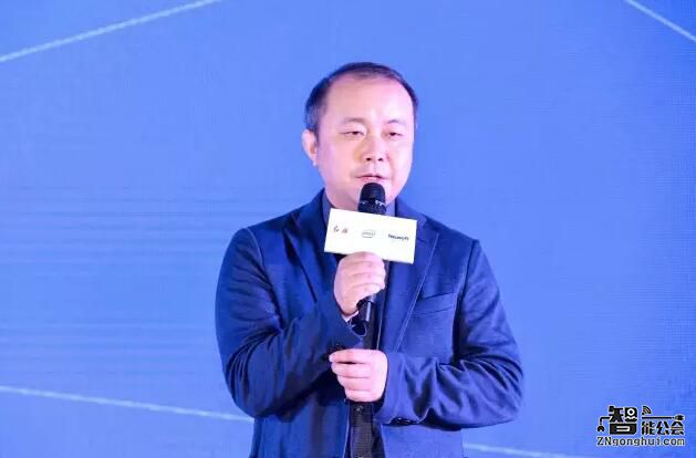 无人驾驶领域再放大招-英特尔携手东软集团、汽红旗发布“智能驾驶舱平 智能公会