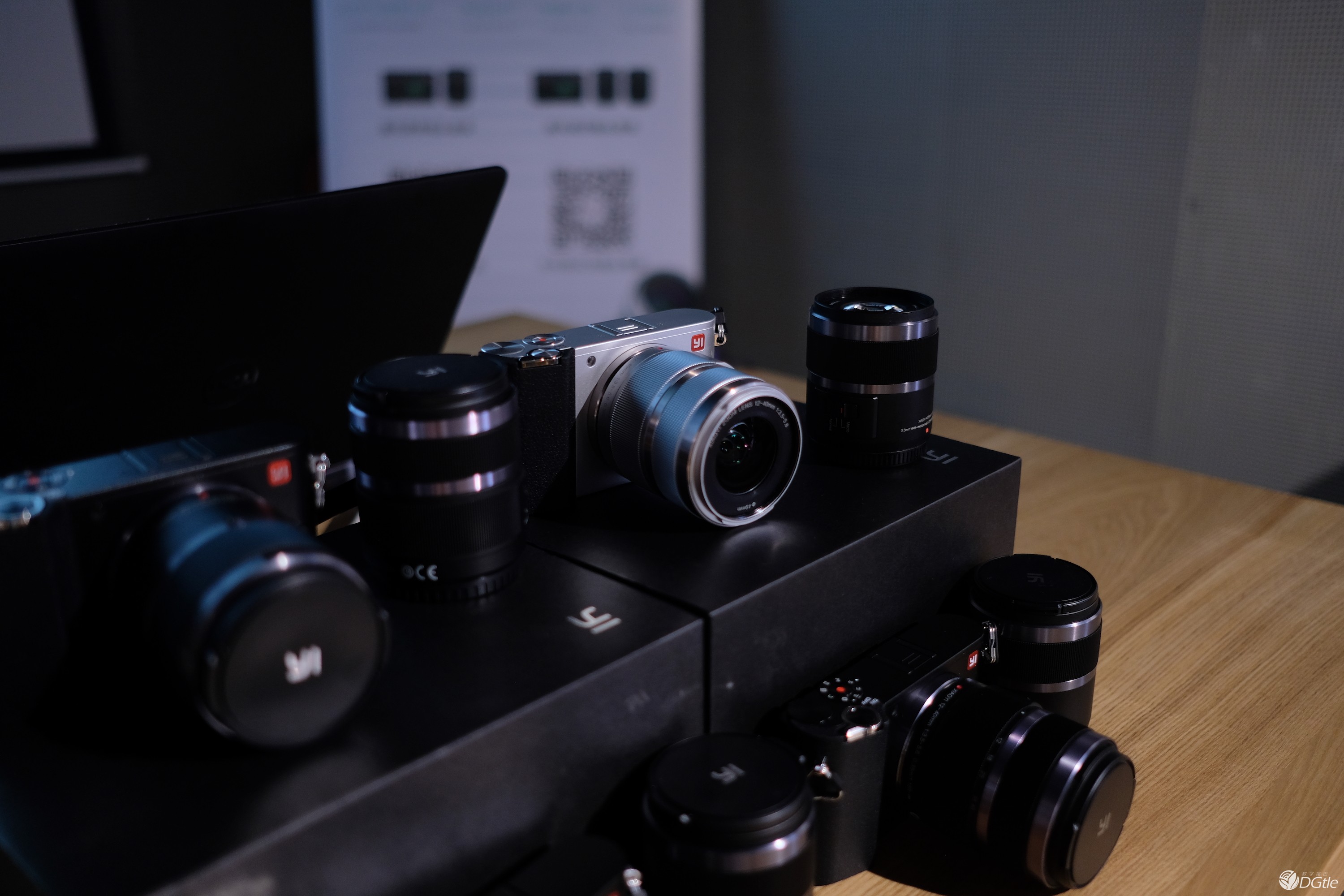 平价摄影风潮  小蚁微单相机M1线下体验  智能公会