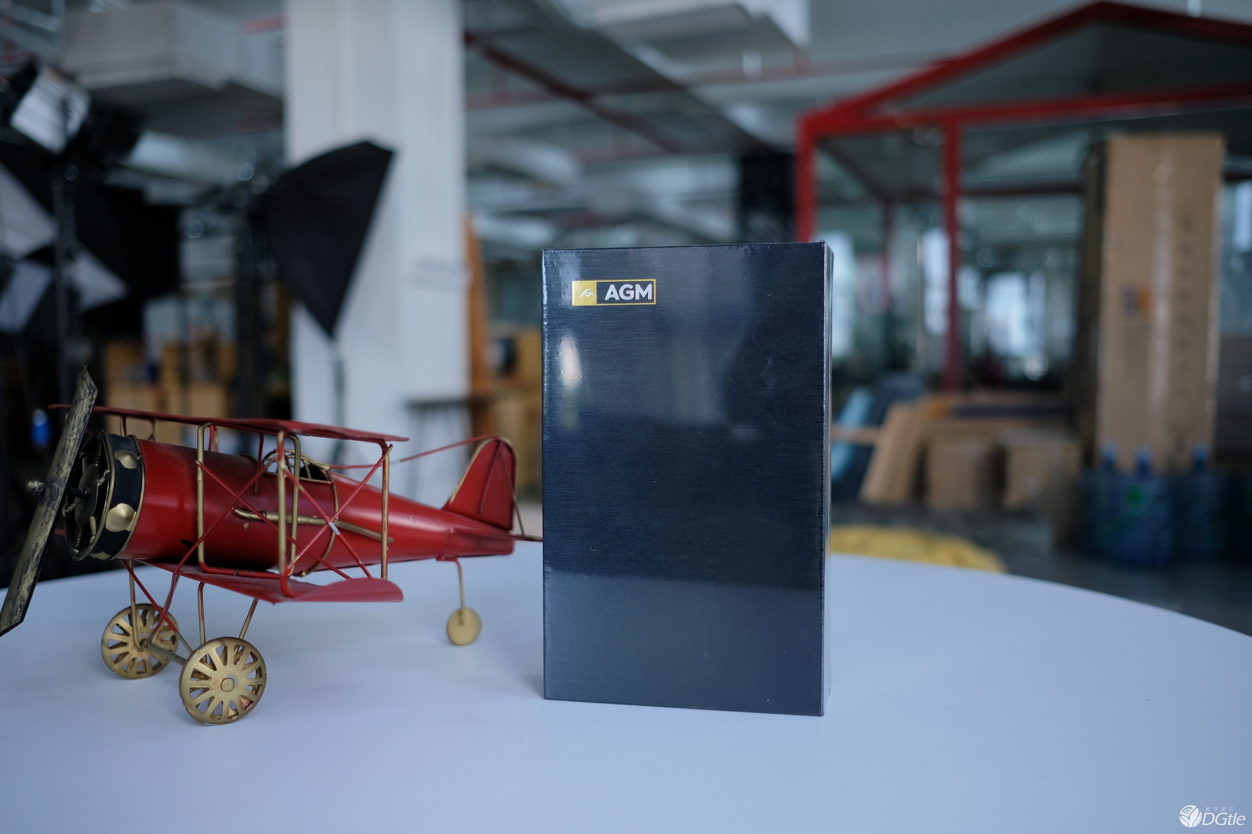 硬派三防新选择 AGM X1吴京定制版体验 智能公会