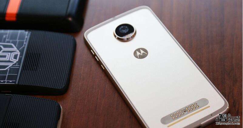 模块化个性化设计 Moto Z2 Play手机玩出新高度 智能公会