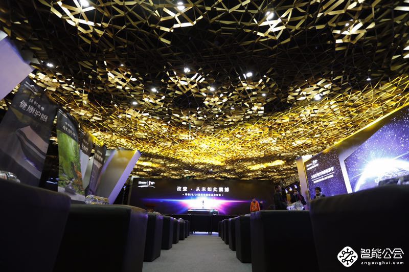 电视变成“电视墙”  海信80-150英寸4K激光电视新品上市 智能公会