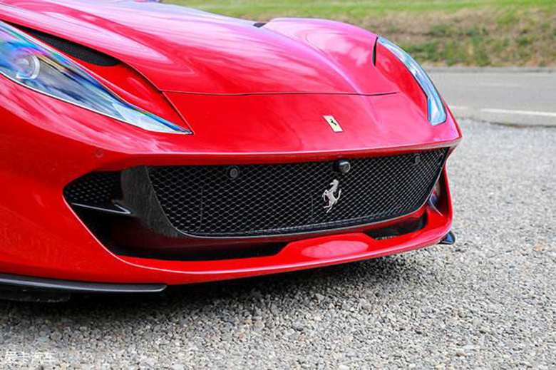 快出新高度！法拉利812 Superfast超级跑车 智能公会