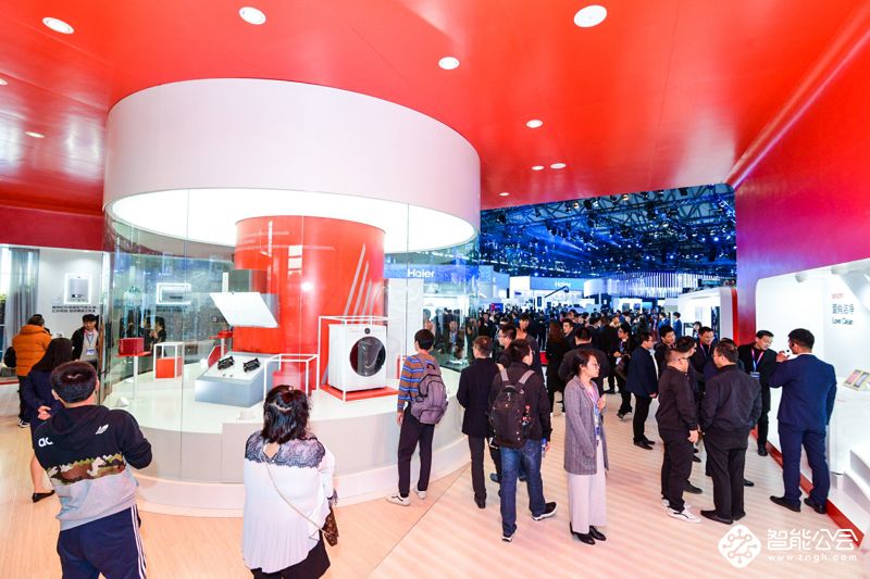 AWE统帅的红 让年轻人感受到了活力四射 智能公会