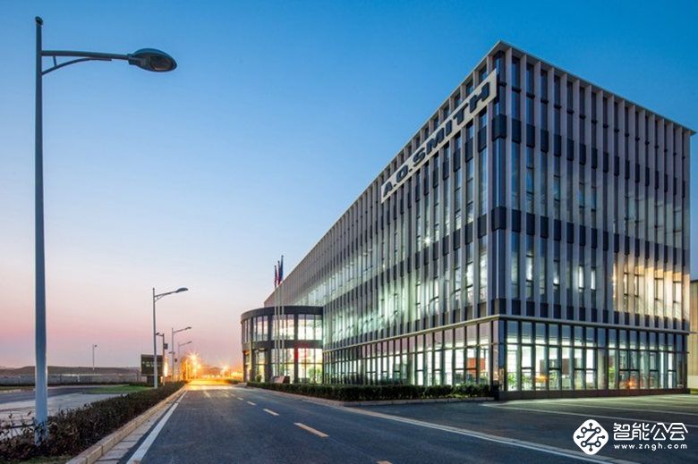 A.O.史密斯用科技点亮2018 AWE 144年创新传承引领行业升级  智能公会