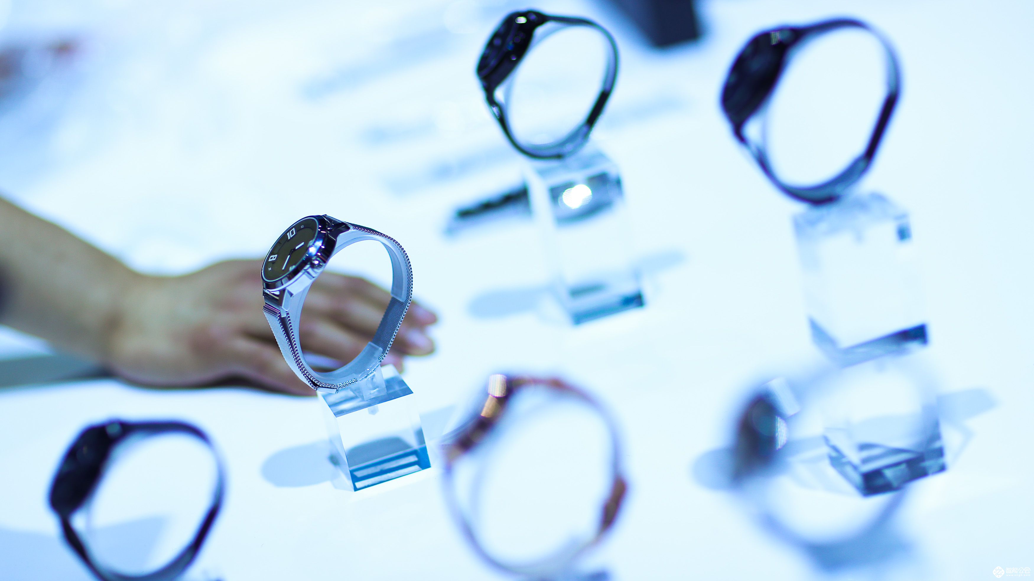 联想Z5等多款新品发布 联想智能物联战略再进一步 智能公会