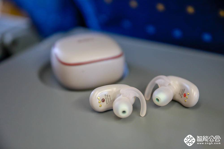 在这个世界上，只有两种东西会让人上瘾 智能公会