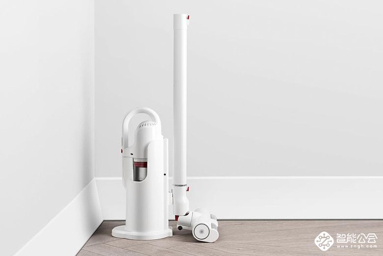 一边哼着小曲一边就能将房子打扫的干净明亮，小狗真的帮大忙了 智能公会