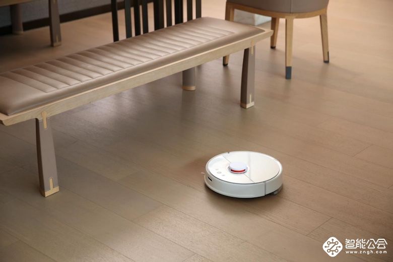 石头科技发起“砸摆设 送石头”活动  100台激光扫地机送给吐槽高手 智能公会