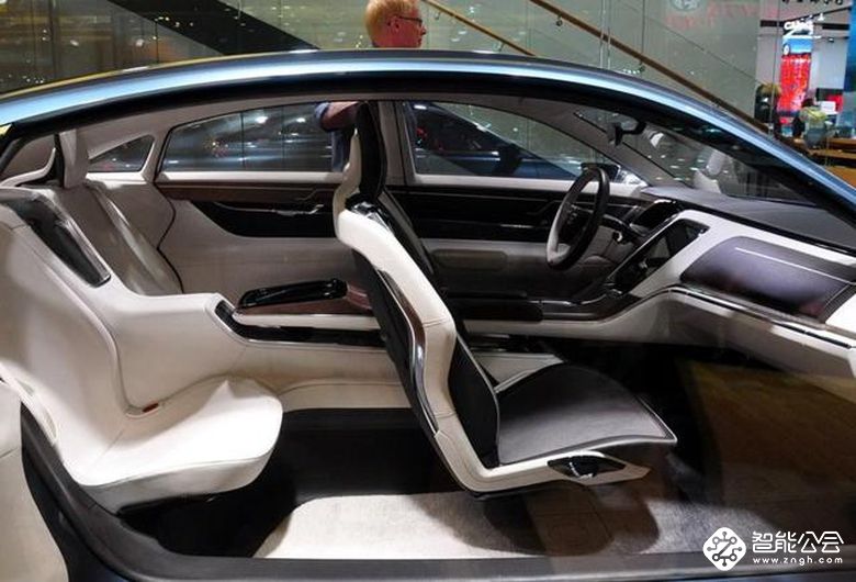 开出去绝对不会丢面子的一款车，细节上特别的高档 智能公会
