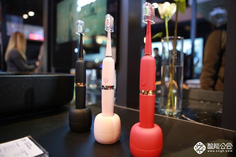 不止电视美如画，XESS携声波电动牙刷、美容仪等新品亮相2019 CES 智能公会
