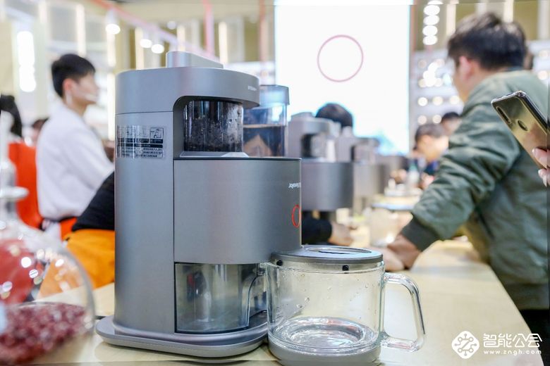 九阳“悦享健康”闪耀AWE 三大颠覆性新品惊艳亮相 智能公会