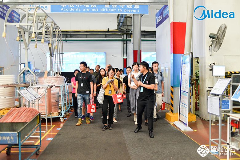 8年投入过百亿，美的用数字化重塑制造与生活 智能公会