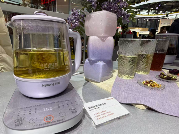 太空科技入厨房 定义养生新范式九阳携系列养生小家电亮相AWE 智能公会